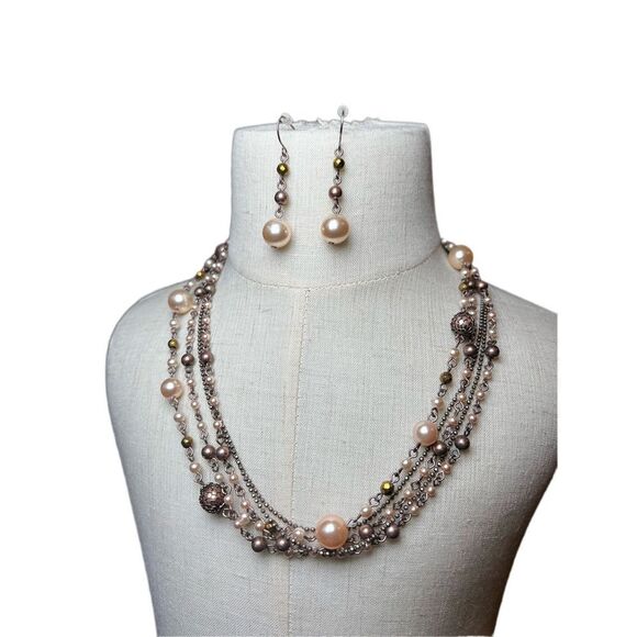 Multilayer copper tones Faux pearl collar necklace and dangle earrings - Picture 2 of 7